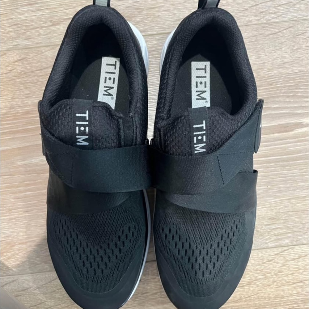 TIEM Slipstream cycling Shoes Black size 7